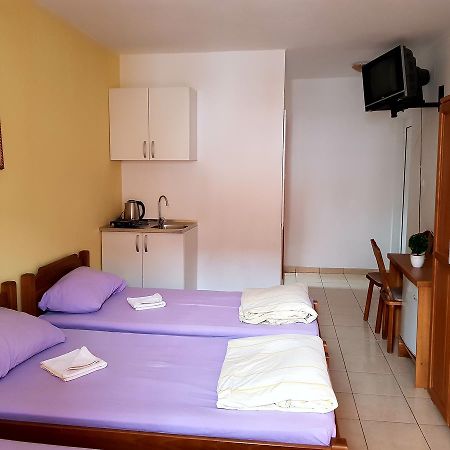 Guesthouse Sun Hostel Budva Exterior photo