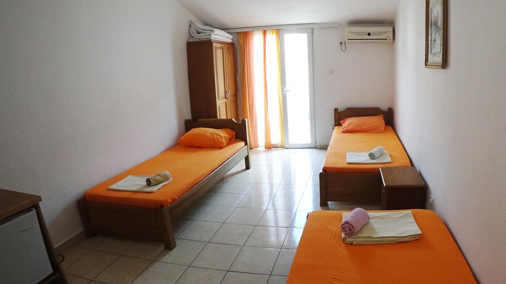 Guesthouse Sun Hostel Budva Exterior photo