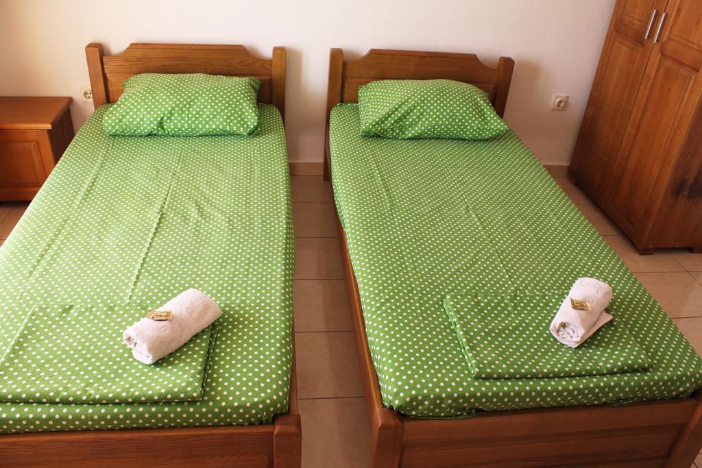 Guesthouse Sun Hostel Budva Exterior photo