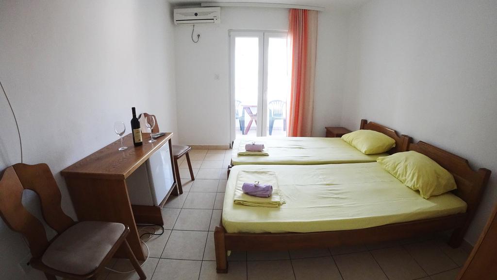 Guesthouse Sun Hostel Budva Exterior photo