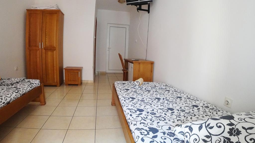 Guesthouse Sun Hostel Budva Exterior photo