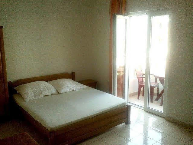 Guesthouse Sun Hostel Budva Exterior photo