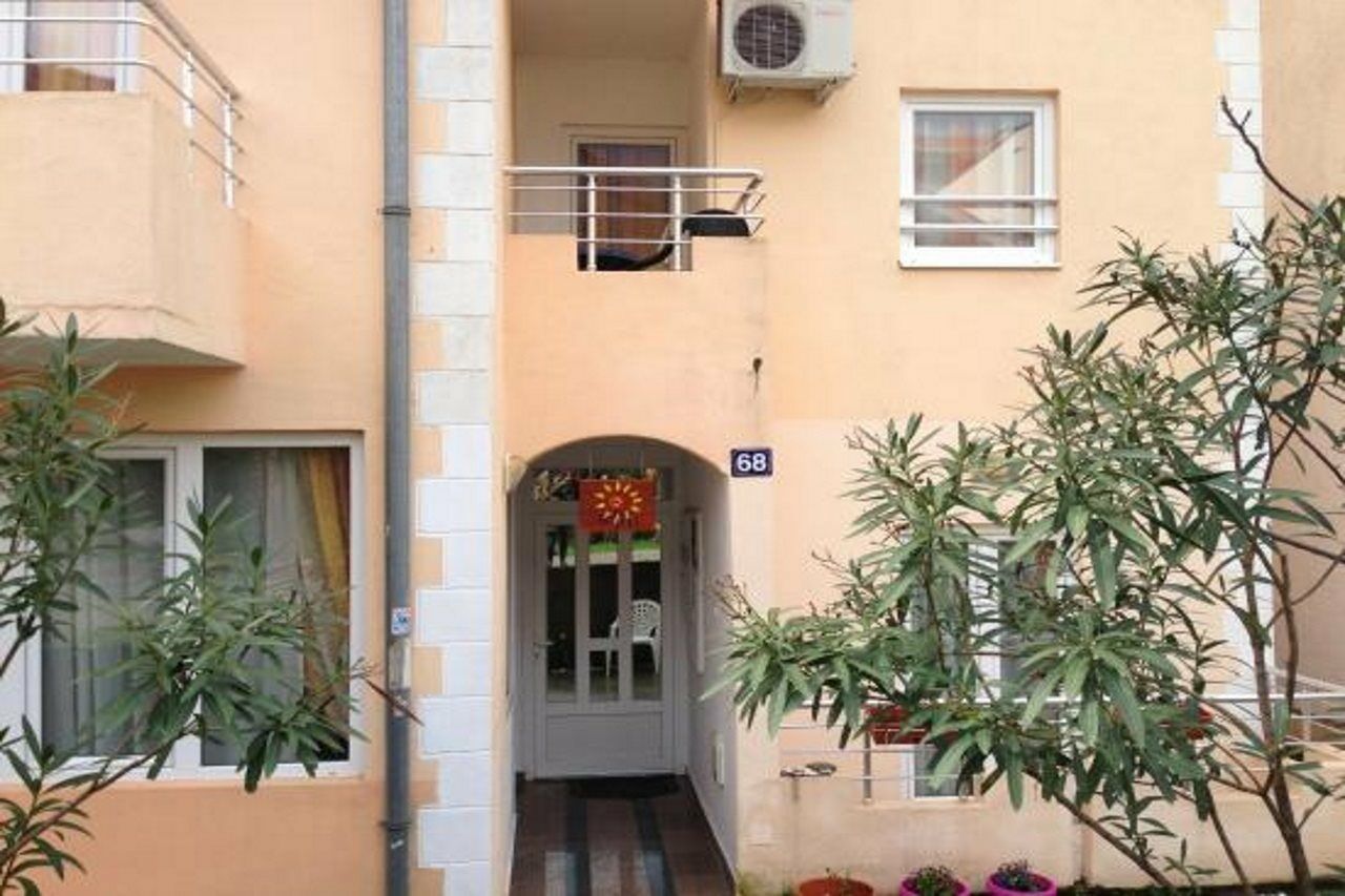 Guesthouse Sun Hostel Budva Exterior photo